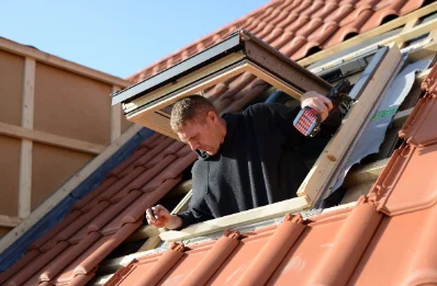 Pose de fenêtres de toit Velux à Turballe